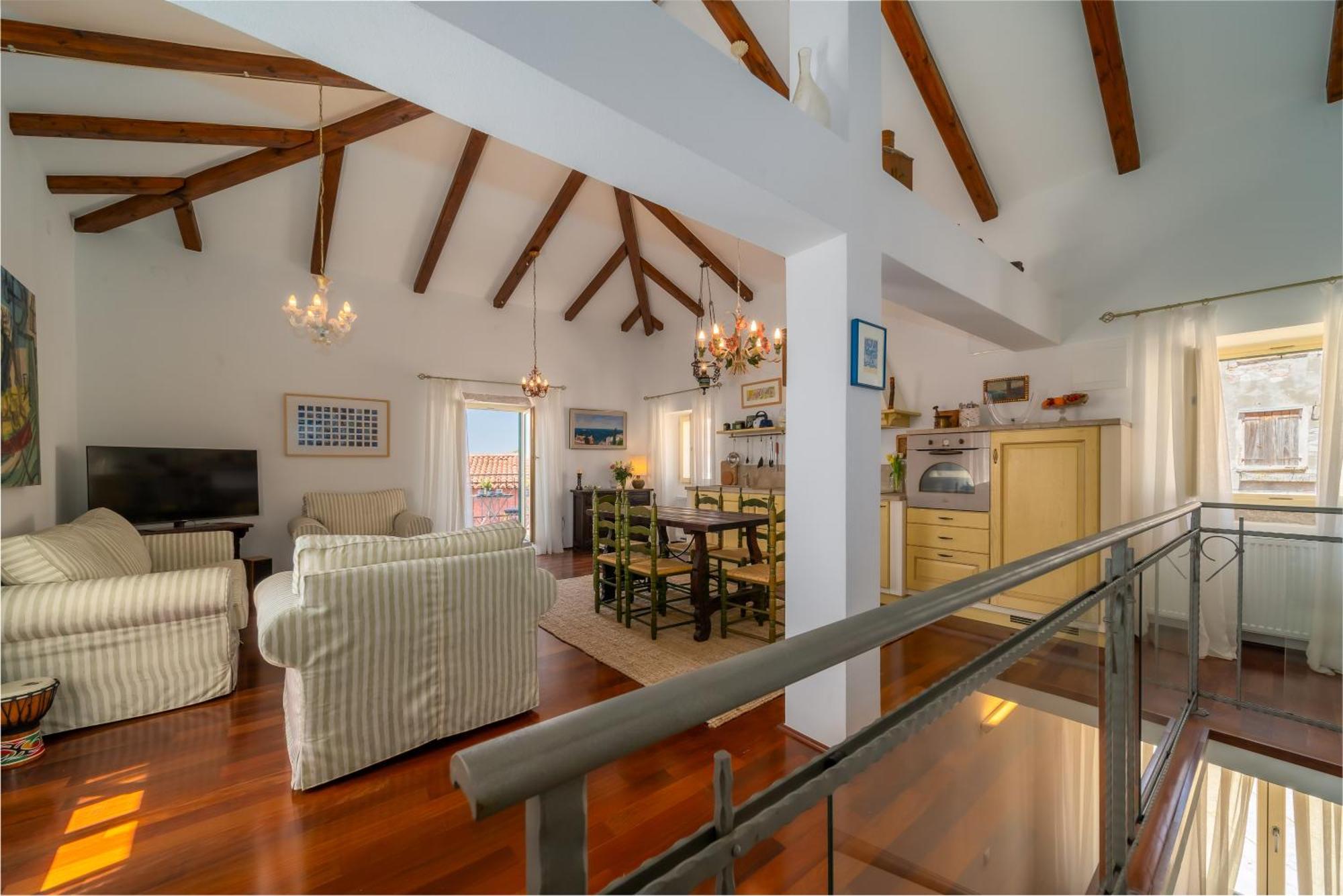 Old Town Seabreeze Residence โรวีน ภายนอก รูปภาพ