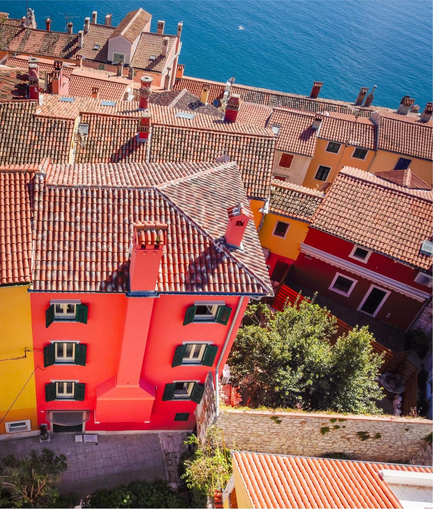 Old Town Seabreeze Residence โรวีน ภายนอก รูปภาพ